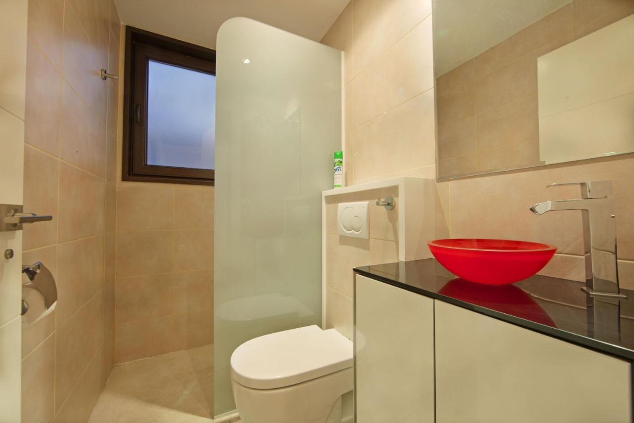 Modern Villa Close To Costabella Beach 마르베야 외부 사진