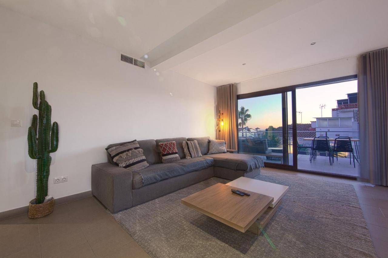 Modern Villa Close To Costabella Beach 마르베야 외부 사진
